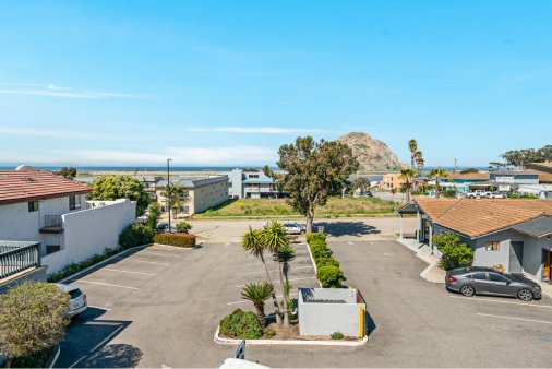 Harbor View Sundeck