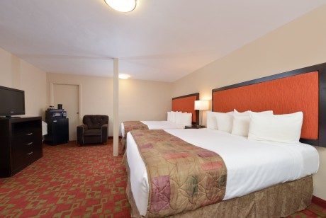 Pacific Shores Inn - 2 Beds